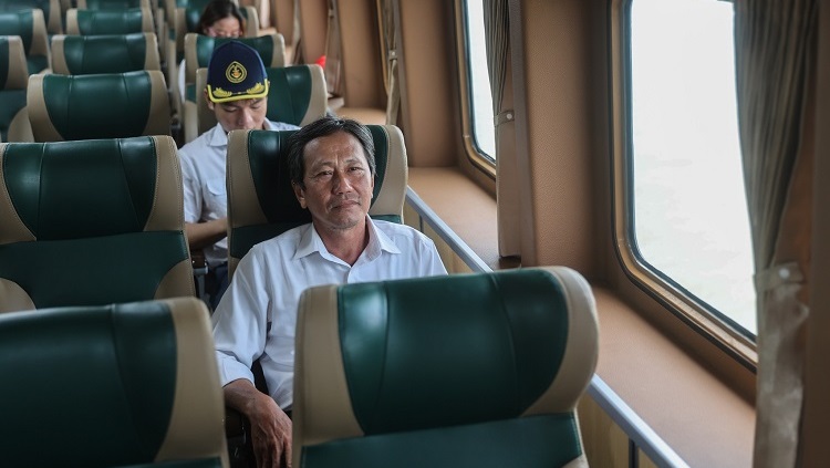 Nên Chọn Ghế Nào Khi Đi Tàu Côn Đảo Không Lo Say Sóng?